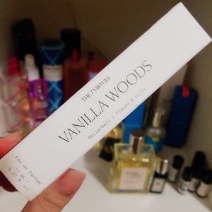 The 7 Virtues Vanilla Woods Rollerball